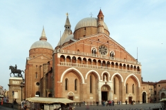 Basilica-di-Santo-Antonio-da-Padova
